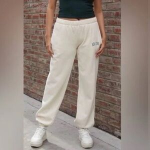 Brandy Melville John Galt New York Sweatpants cream/white